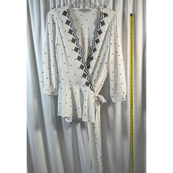 Loft Scalloped Polka Dot Wrap Blouse, White & Black, Sz: M, 80-32 - Picture 5 of 15